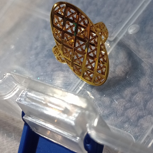♥️ 5 / $20 Elegant Gold Women's Ring Size Filgree Style 💛 - Picture 6 of 6